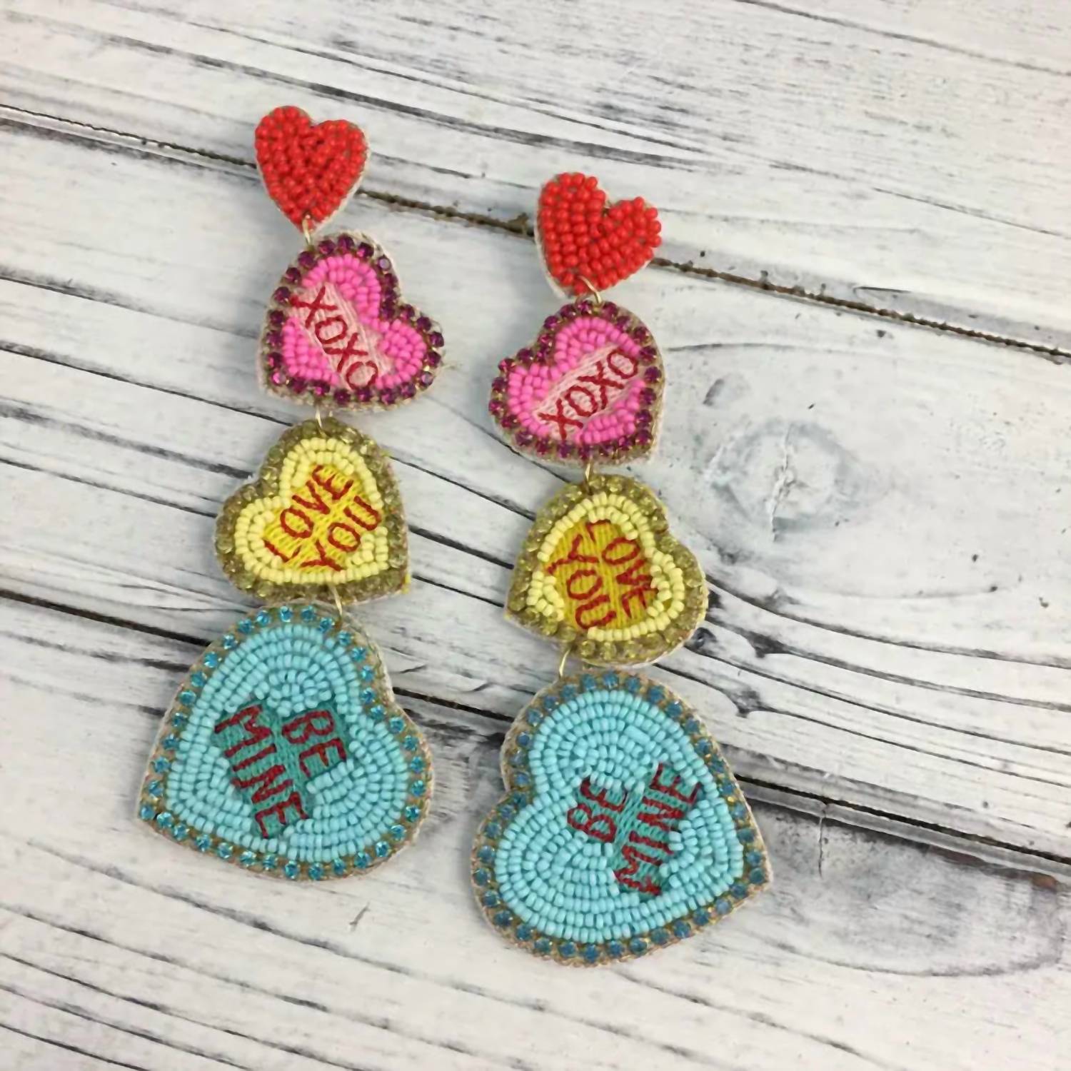 Women's Conversation Heart Beaded Valentine’S Day Dangle Earrings In Red