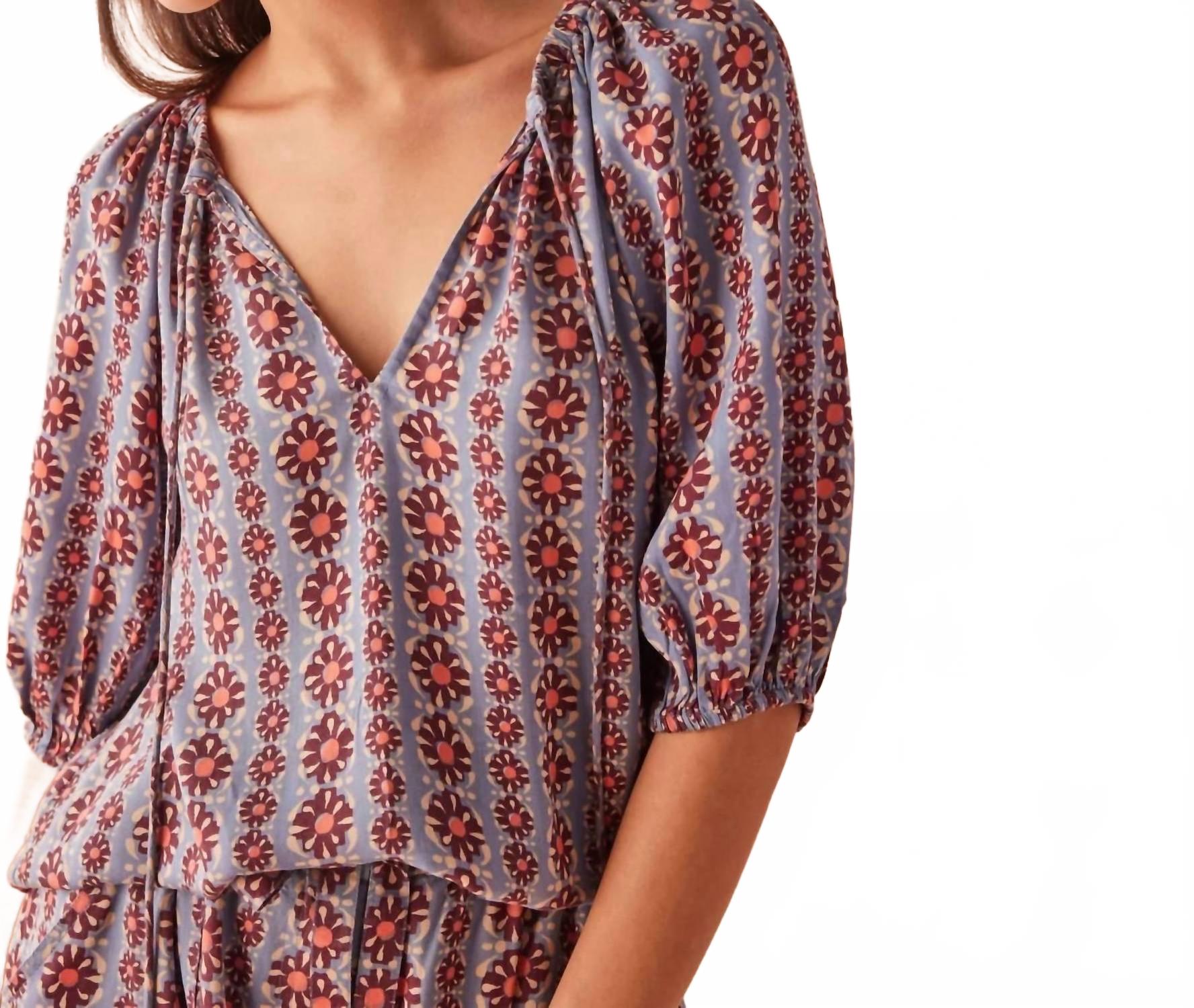 Isla V Neck Blouse In Omari Hibiscus