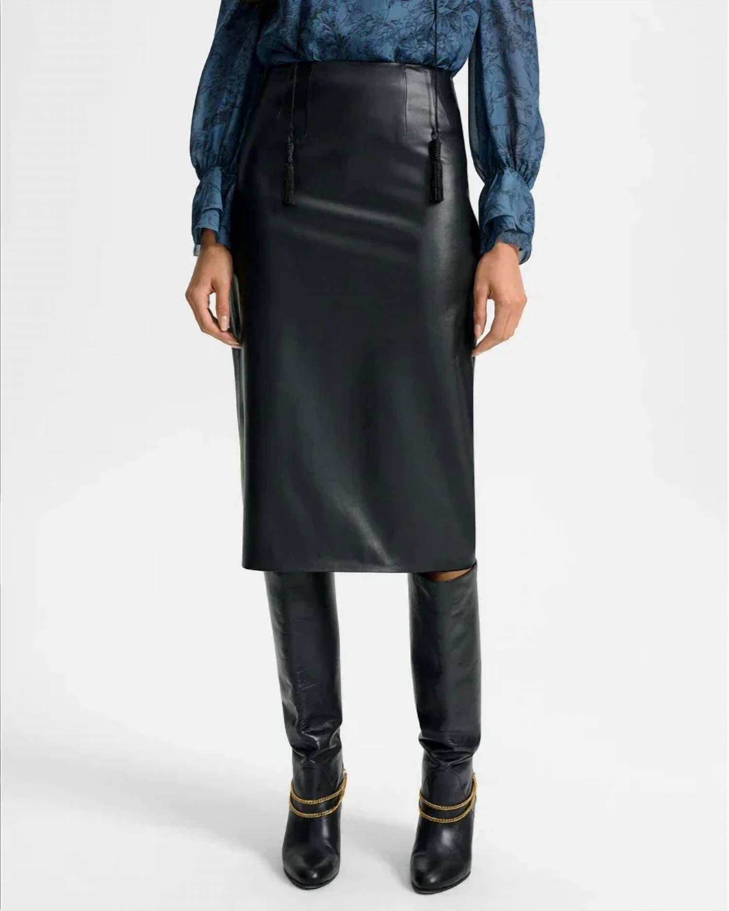 Holmes Skirt In Black