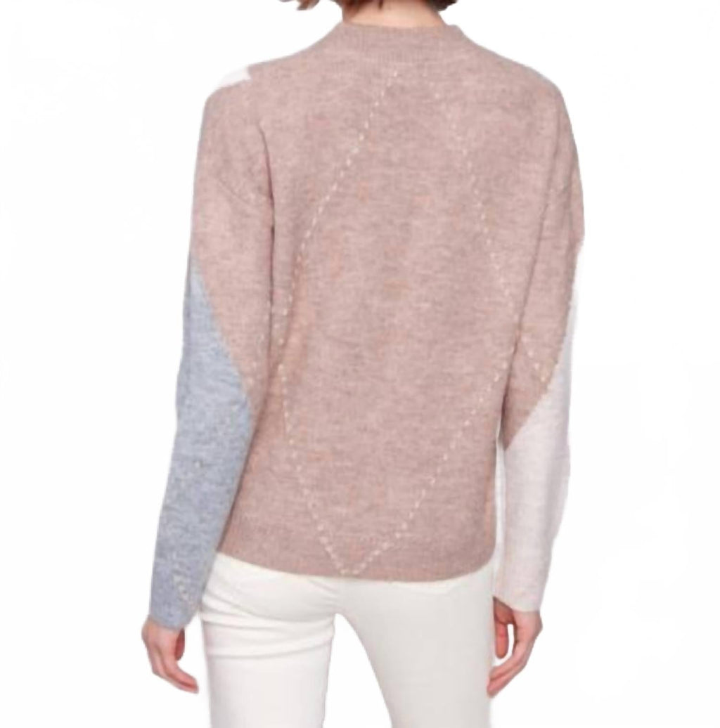 Drop Shoulder V Neck Argyle Jacquard Sweater In Sesame