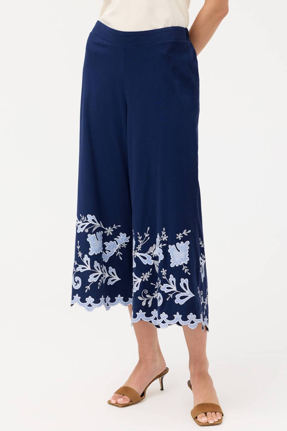 Addeline Knit Culotte Pant In Navy