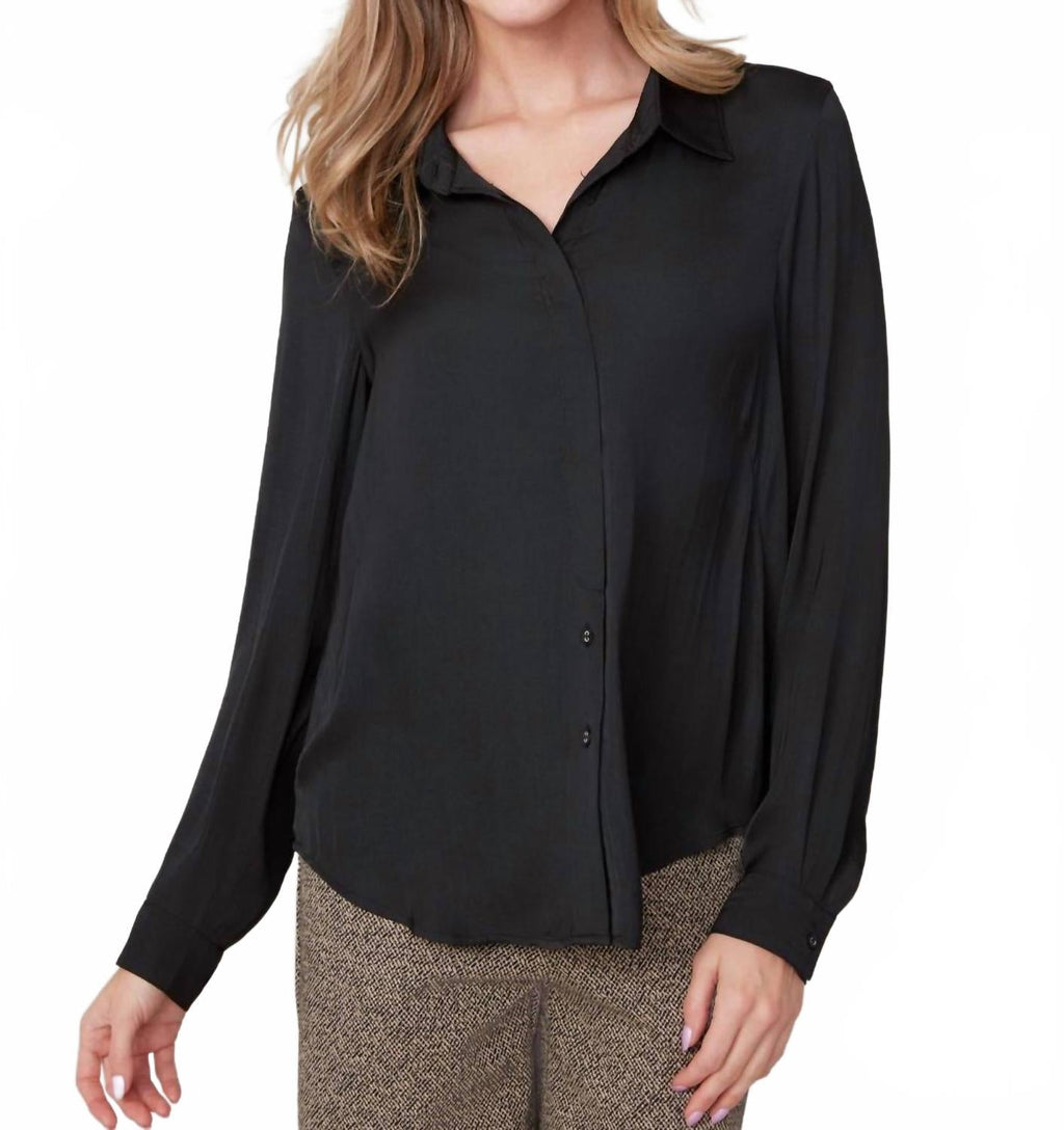 Women's Button Up Collared Blouse In Black