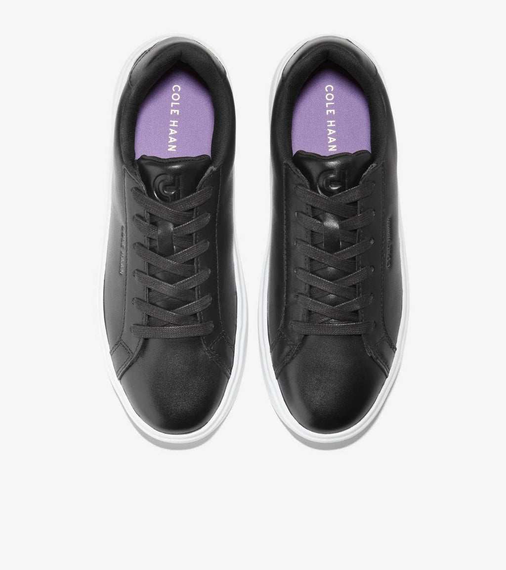 Women's Grand Crosscourt Daily Sneakers In Black/white