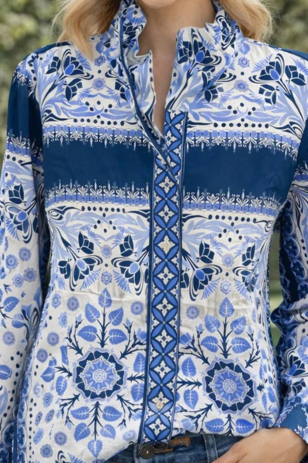 Elizabeth Long Sleeve Blouse In White/navy