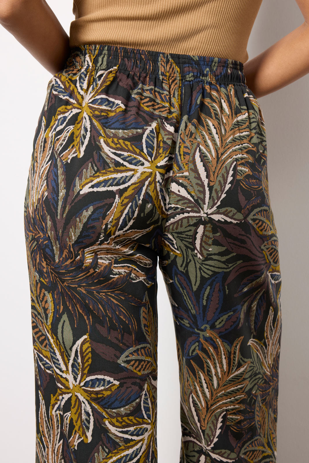 Women's Isla Palm Printed Pants