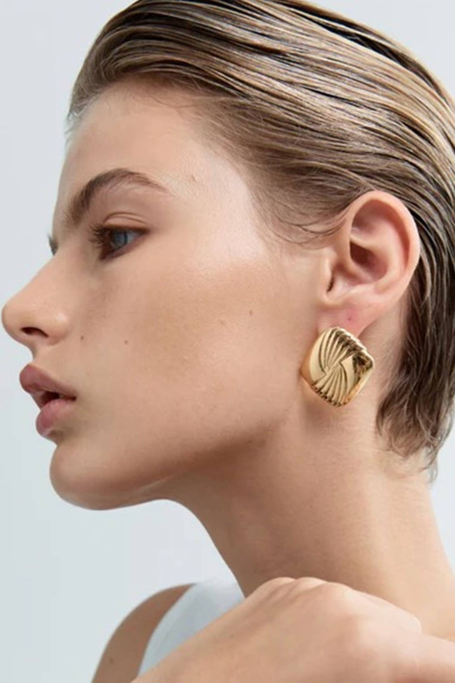 Women's Tabi Earrings In Gold