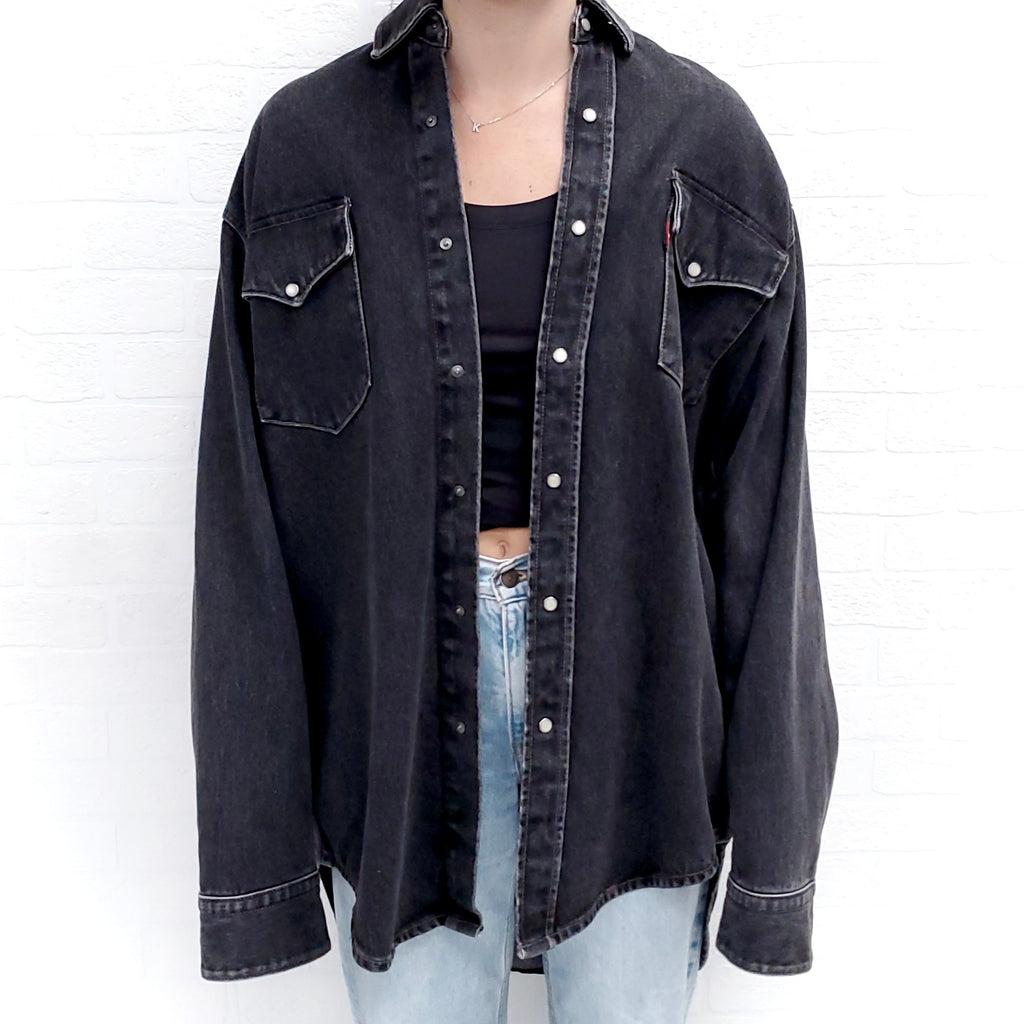 VETEMENTS X LEVIS BLACK OVERSIZED DENIM JACKET - SIZE XS