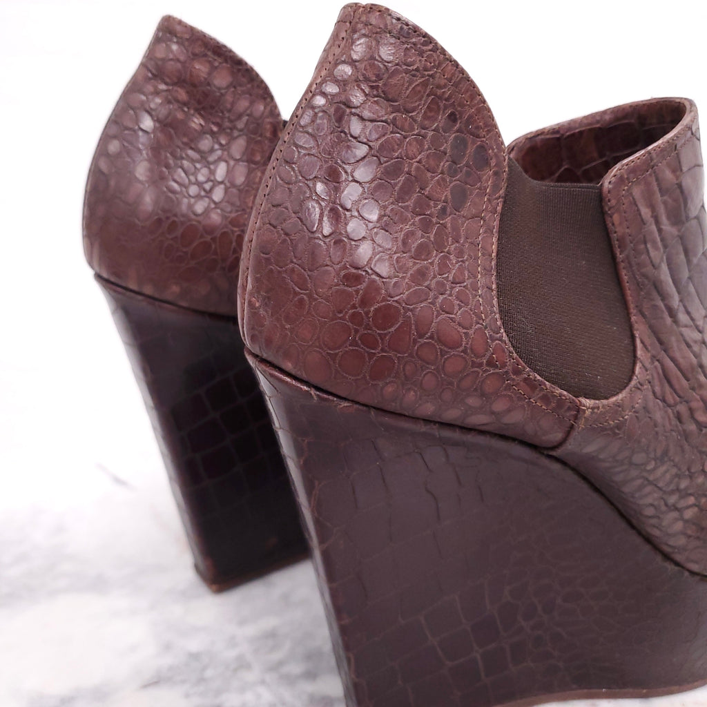 CASADEI BROWN CROCODILE PLATFORM HEELED BOOTIES ( $1485) - SIZE 10
