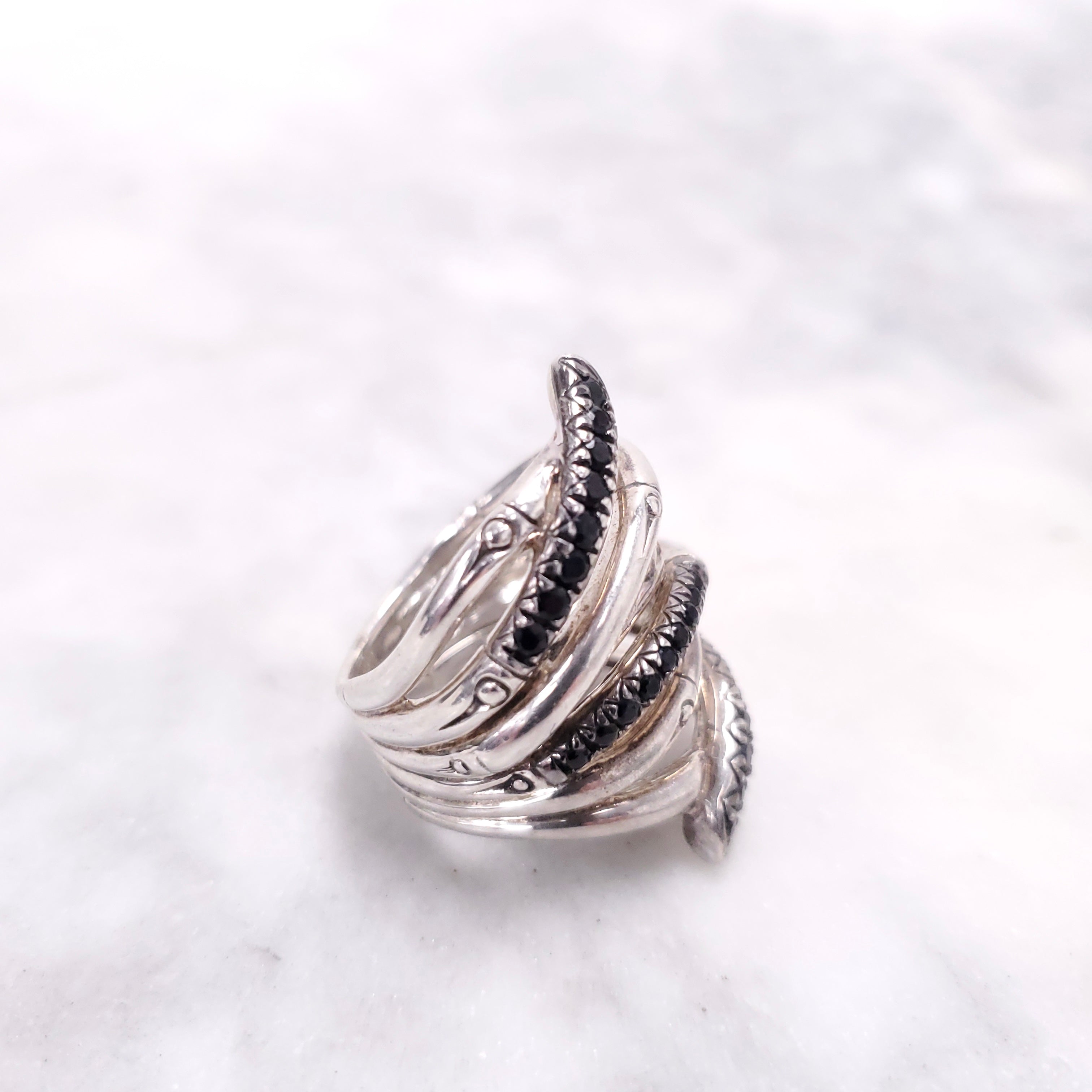 JOHN HARDY BAMBOO RING WITH BLACK SAPPHIRE - SIZE 7