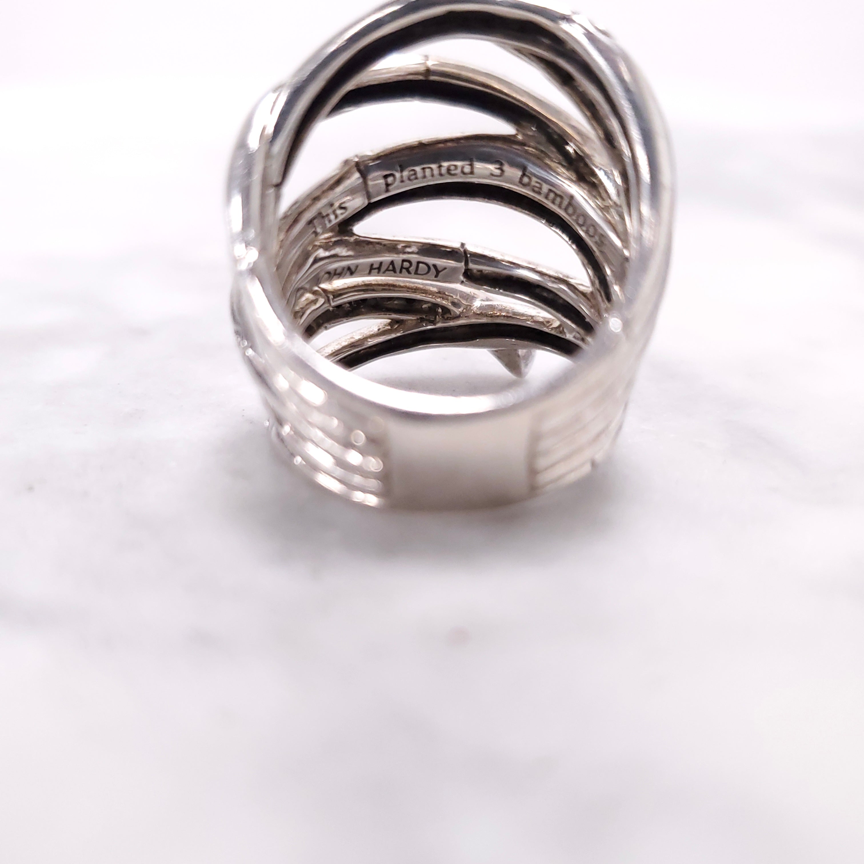 JOHN HARDY BAMBOO RING WITH BLACK SAPPHIRE - SIZE 7