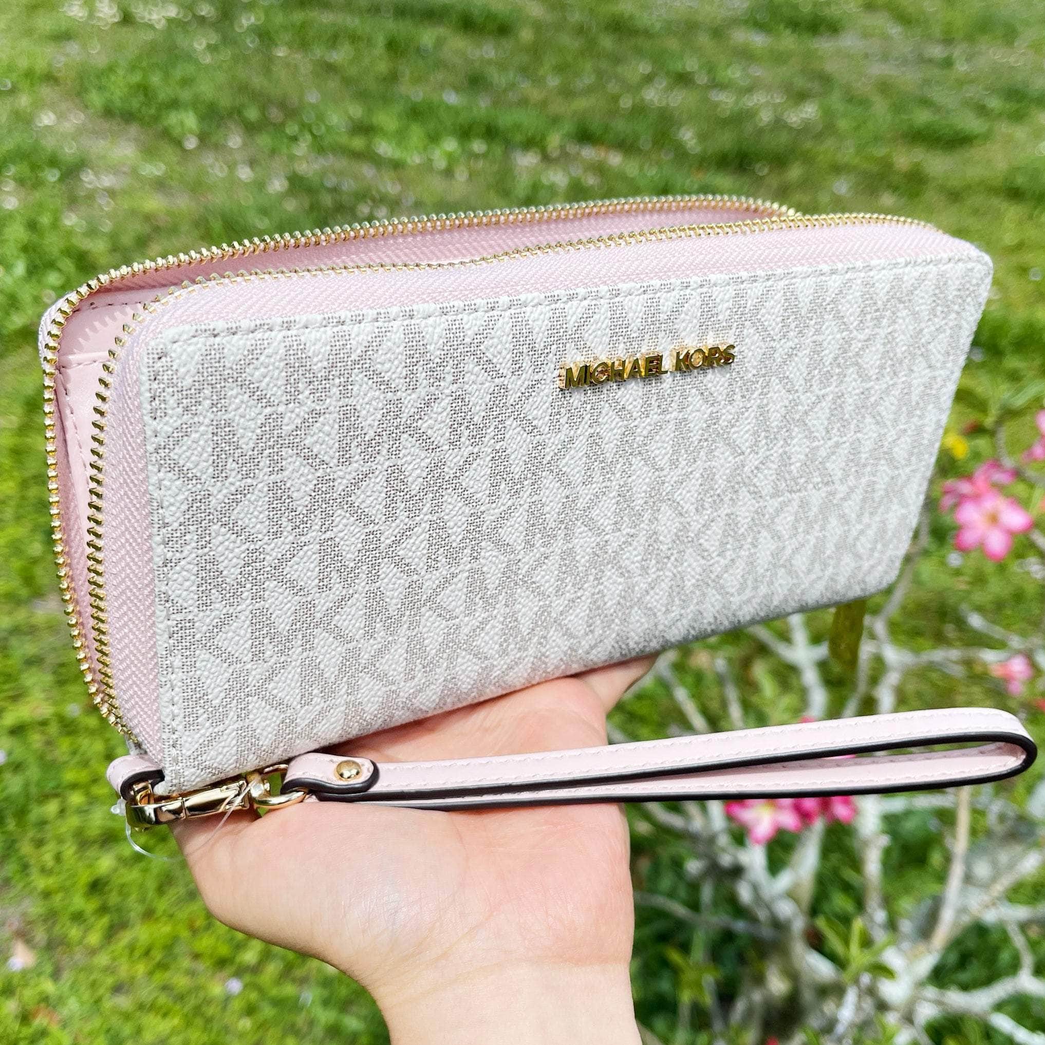 Michael Kors JetSet Large ContinentalWallet Wristlet MK Vanila PinkBlush