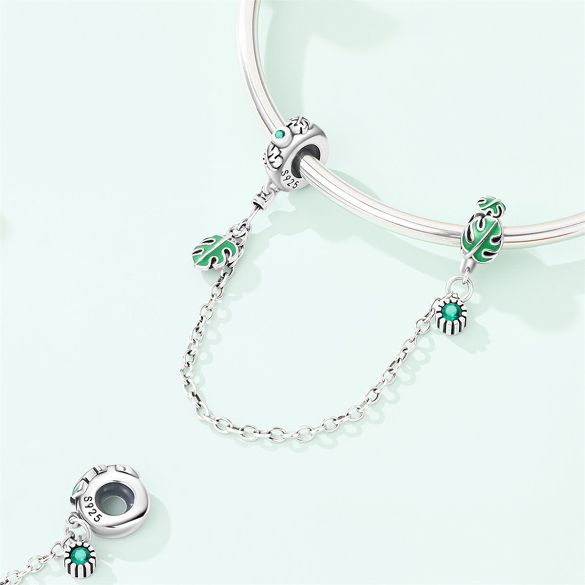Monstera Leaf Safety Chain Charm