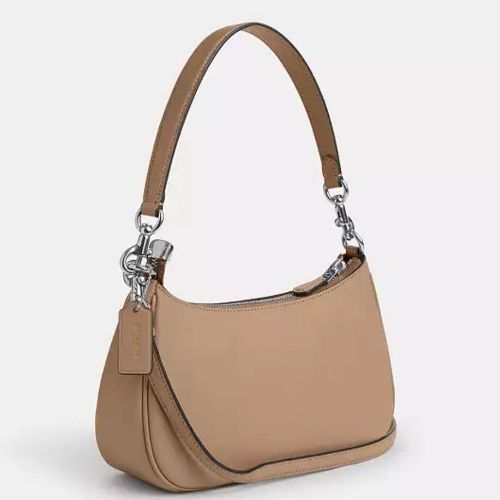 NWT Coach Teri Shoulder Bag In Signature Quilting In Smooth Leather
