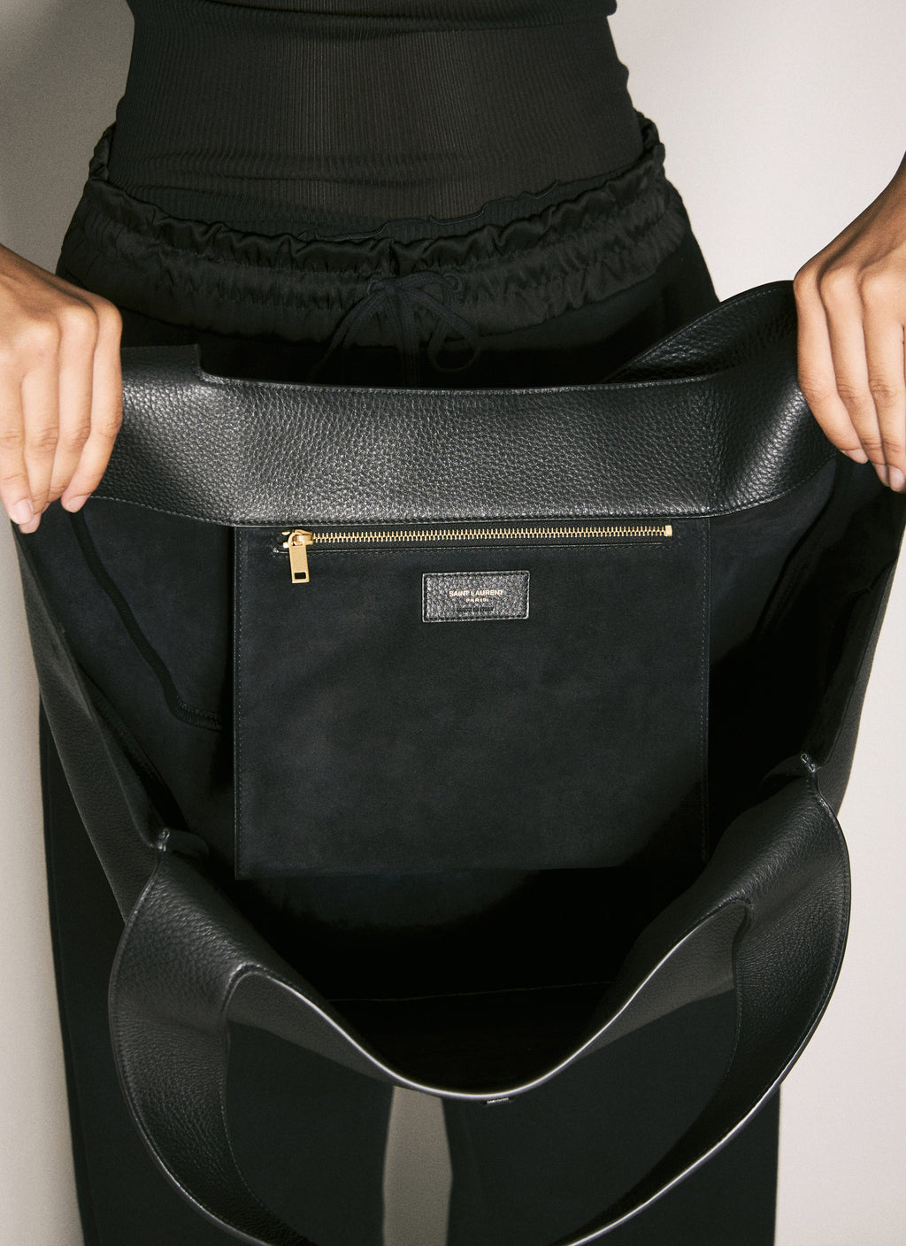 Saint Laurent Women Le 5 À 7 Bea Shoulder Bag
